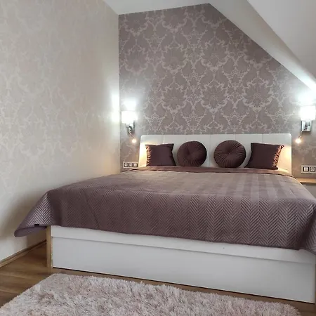 Διαμέρισμα Lelle Grand Apartman *